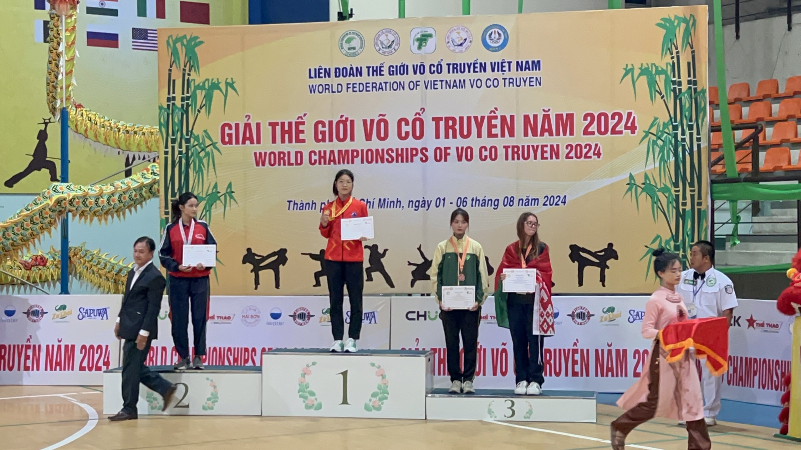 SINH VIÊN KHOA GIÁO DỤC THỂ CHẤT ĐẠT HCV TẠI GIẢI THẾ GIỚI VÕ CỔ TRUYỀN NĂM 2024
